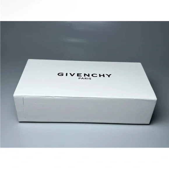 New Givenchy Case Matte BlackHard Leather Original GiftBox